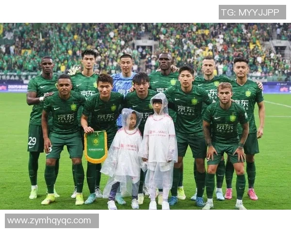 国安迎战澳大利亚球队全力争胜展现中国足球新风貌